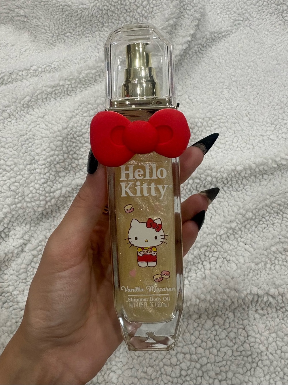 New hello kitty shimmer body oil